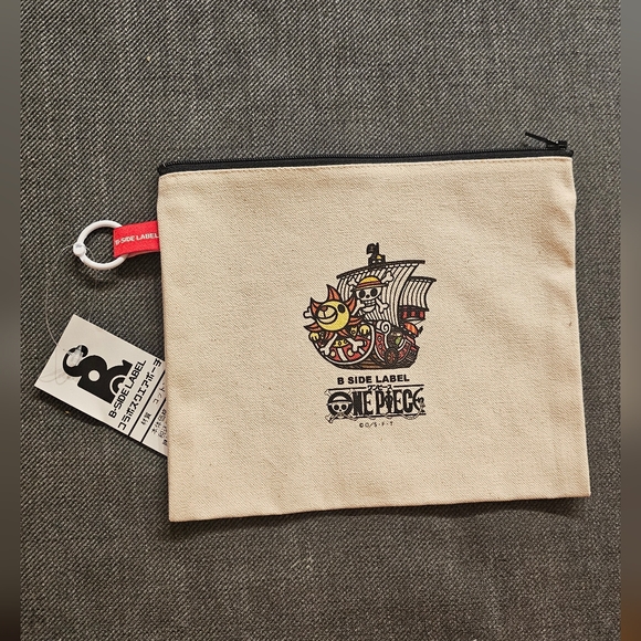 One Piece zip pouch - Picture 2 of 2